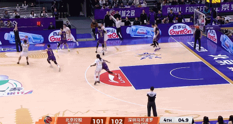 深圳男篮绝杀北控延续9连胜 史密斯踩线三分定乾